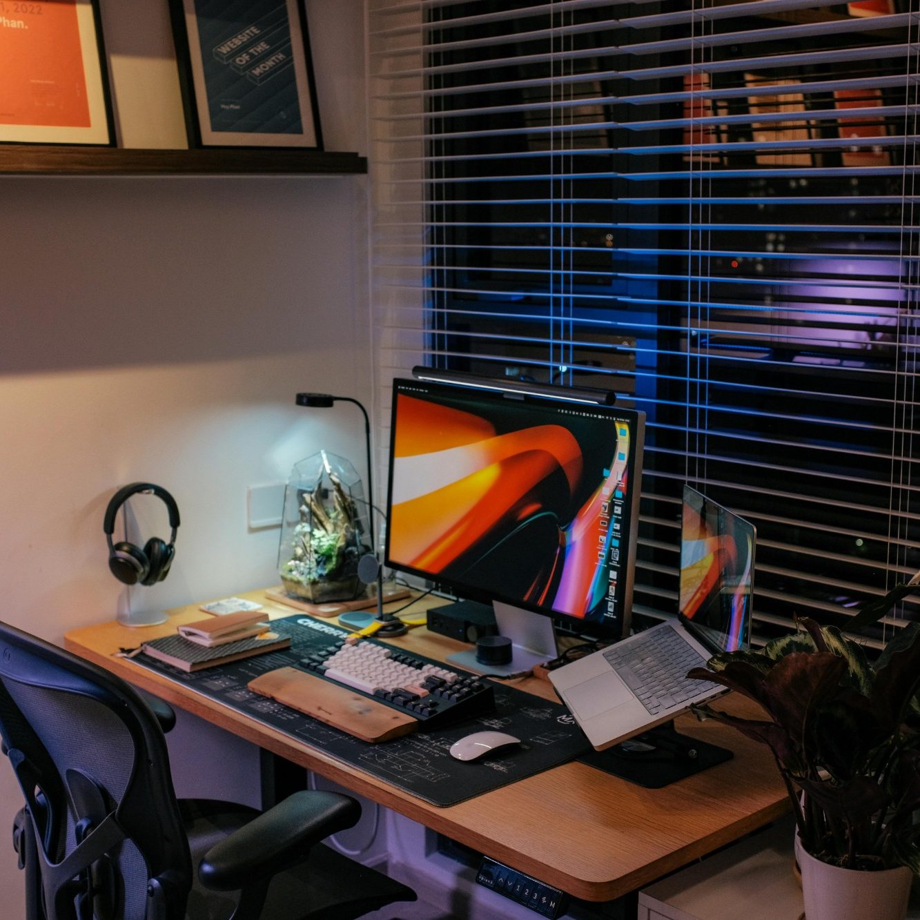 Workstation layout